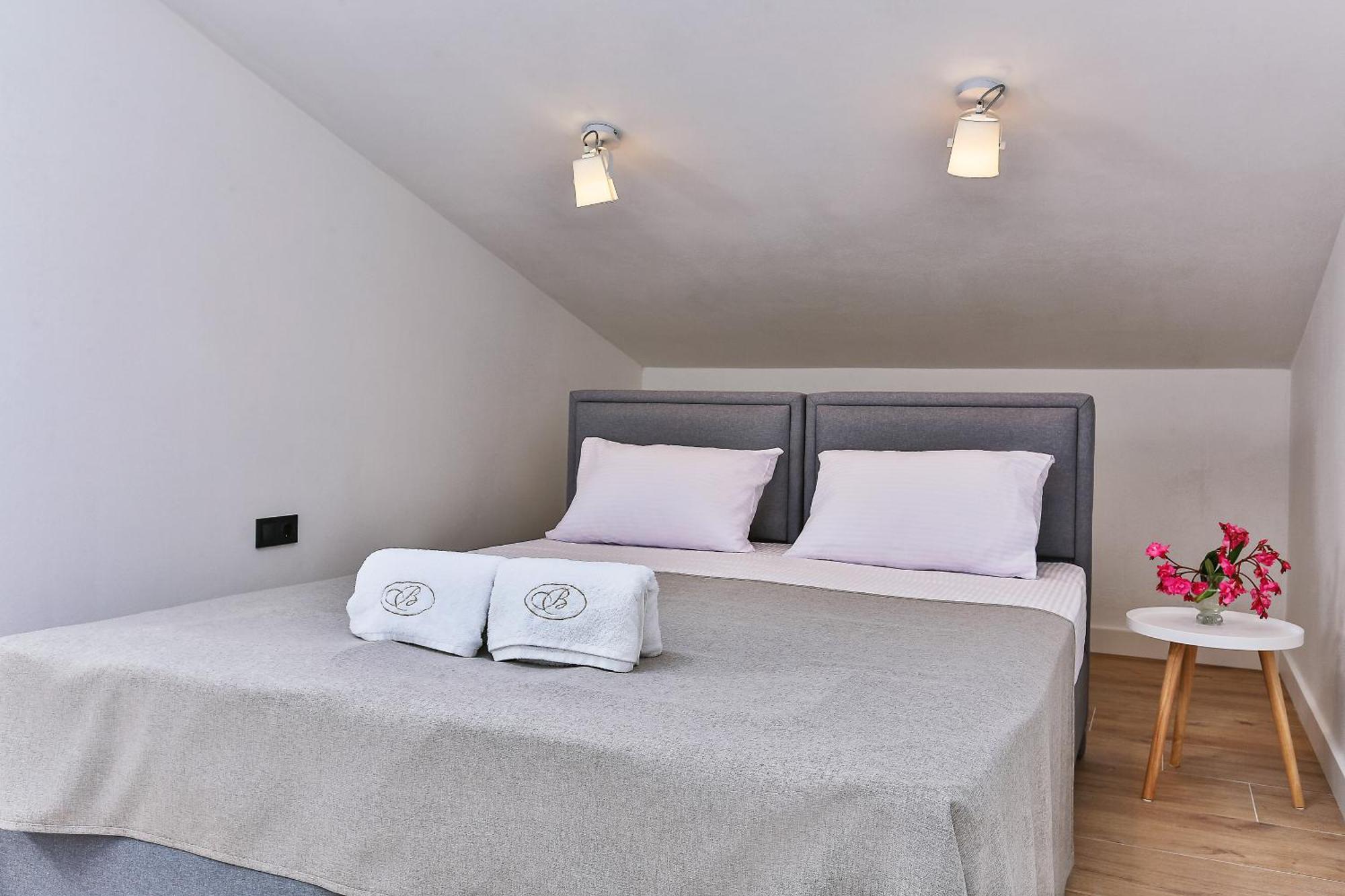 Apartments Magic Box II อัตเจฮะห์ ภายนอก รูปภาพ